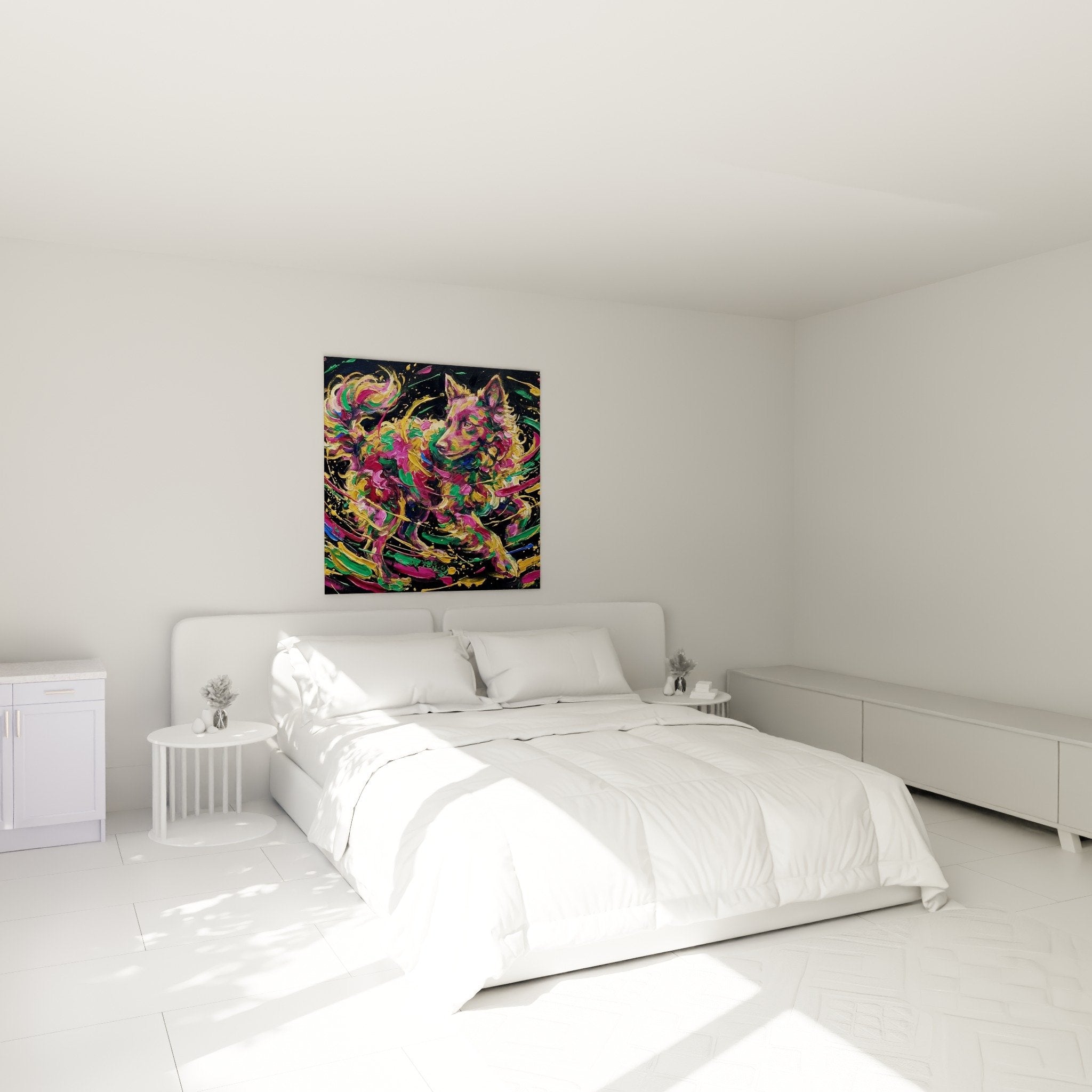 Tableau Mudi multicolore dans chambre moderne avec murs blancs et mobilier contemporain
