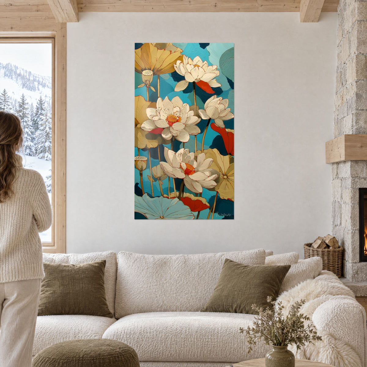 Cuadro de lotos marfil con corazones naranjas sobre fondo turquesa, relieve de pintura gruesa, encima de un sofá en un salón luminoso