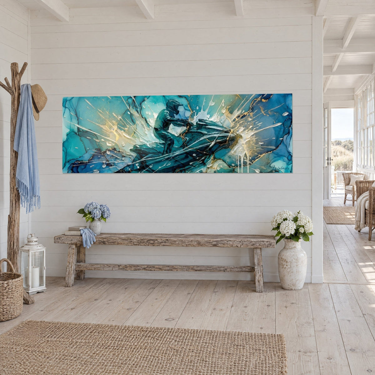Tableau pilote de scooter des mers bondissant sur les vagues, bleu profond et or, éclaboussures blanches, mur de bois clair