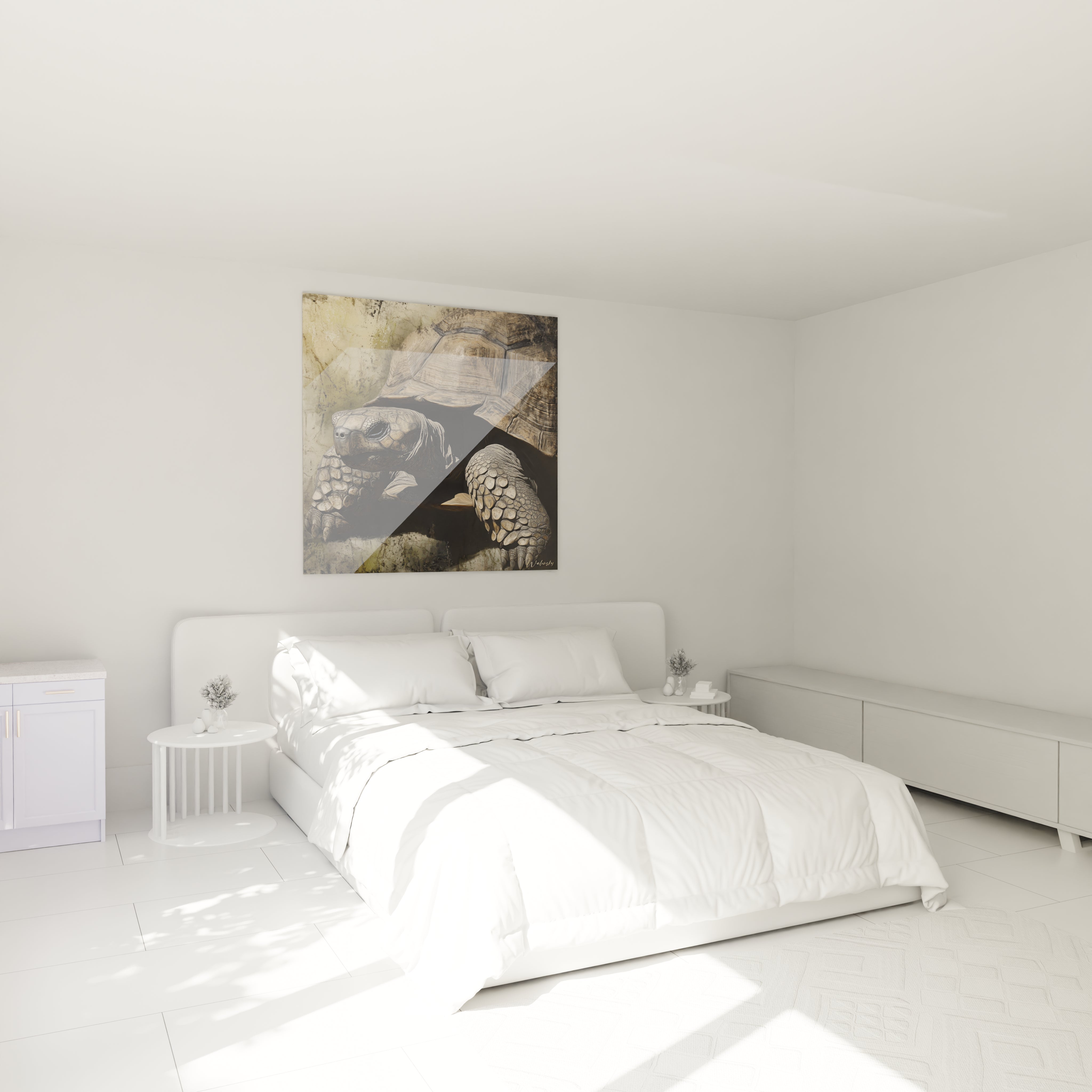 Tableau tortue terrestre de Walensky accroché au-dessus d'un lit dans une chambre minimaliste blanche