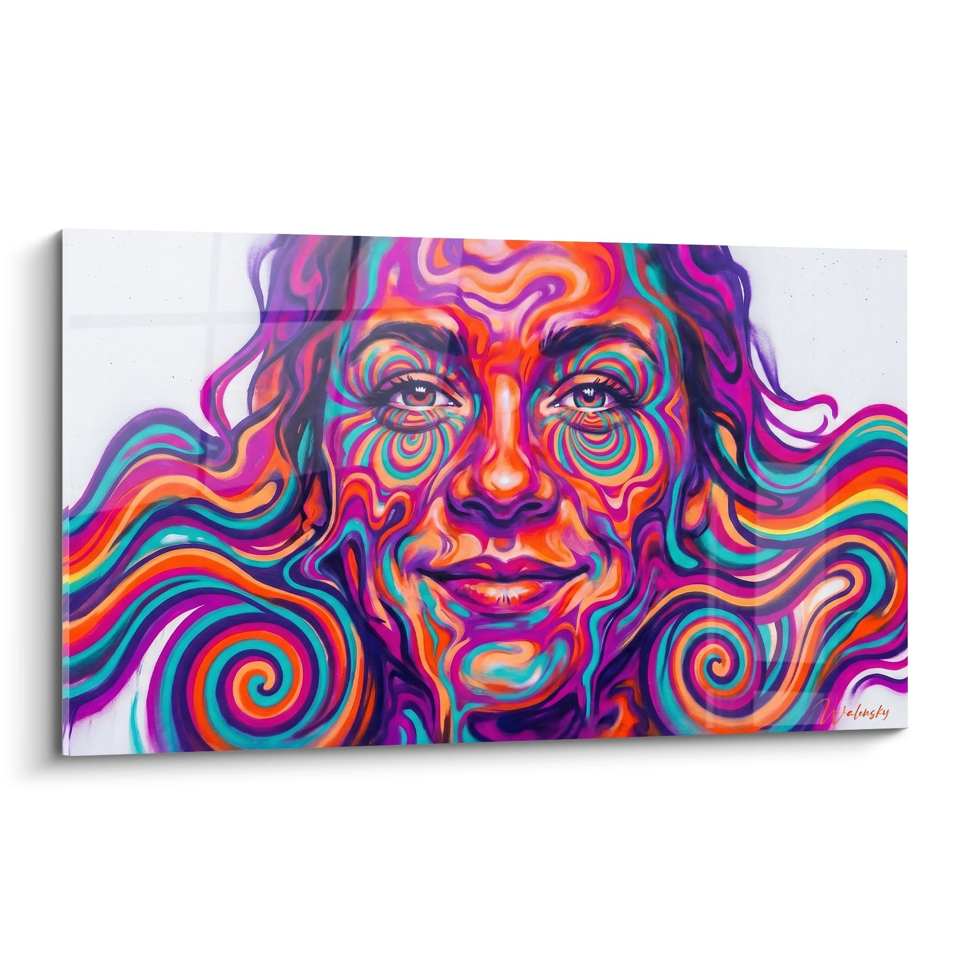 Portrait feminin psychedelique aux spirales colorees orange violet turquoise street art