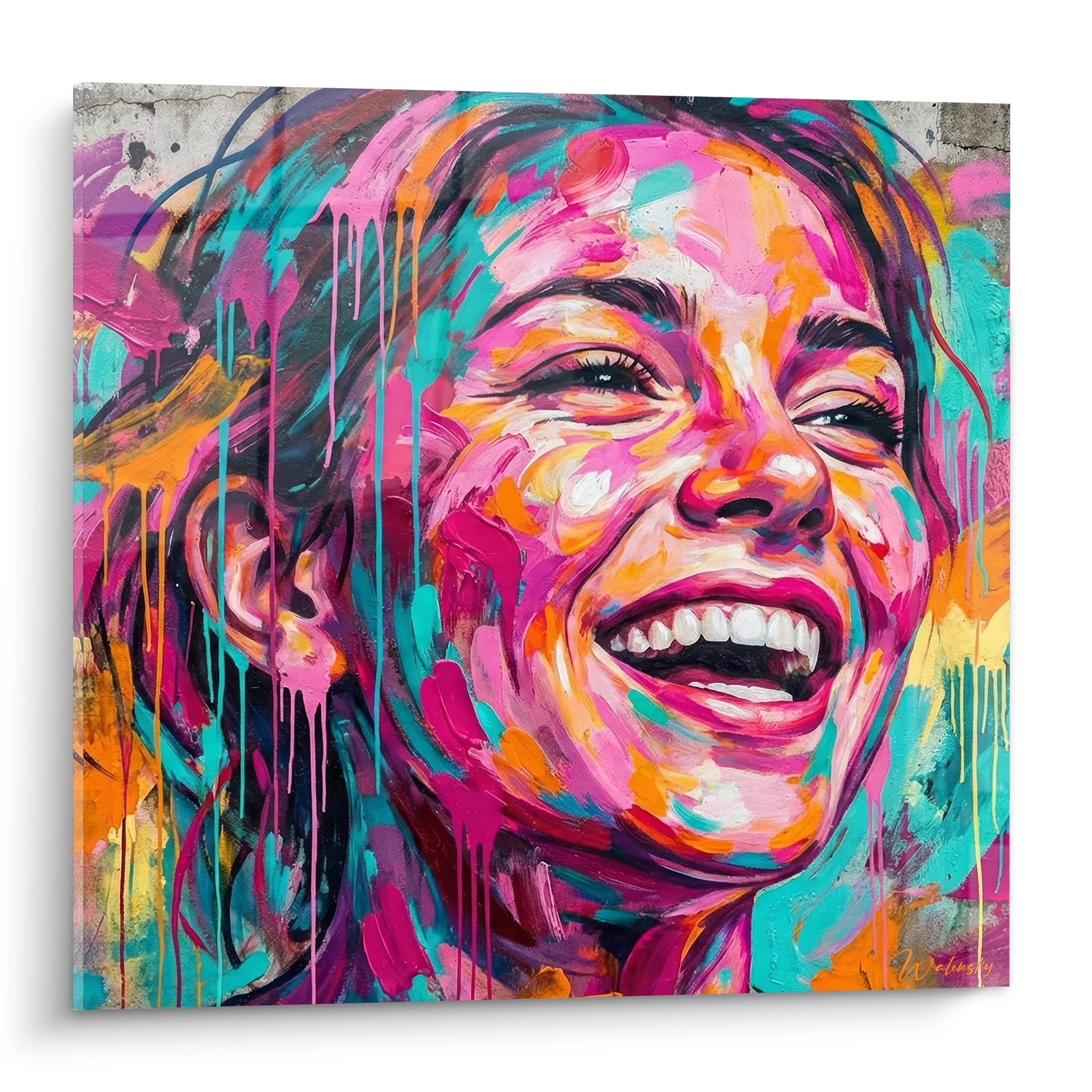 Portrait street art femme souriante couleurs vives magenta turquoise orange technique coulures peinture art urbain