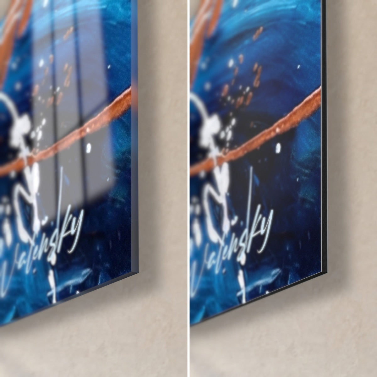 Wall art splashed russet dog, bottom right corner: glossy acrylic glass on the left, matte Dibond aluminium on the right, deep blue and copper