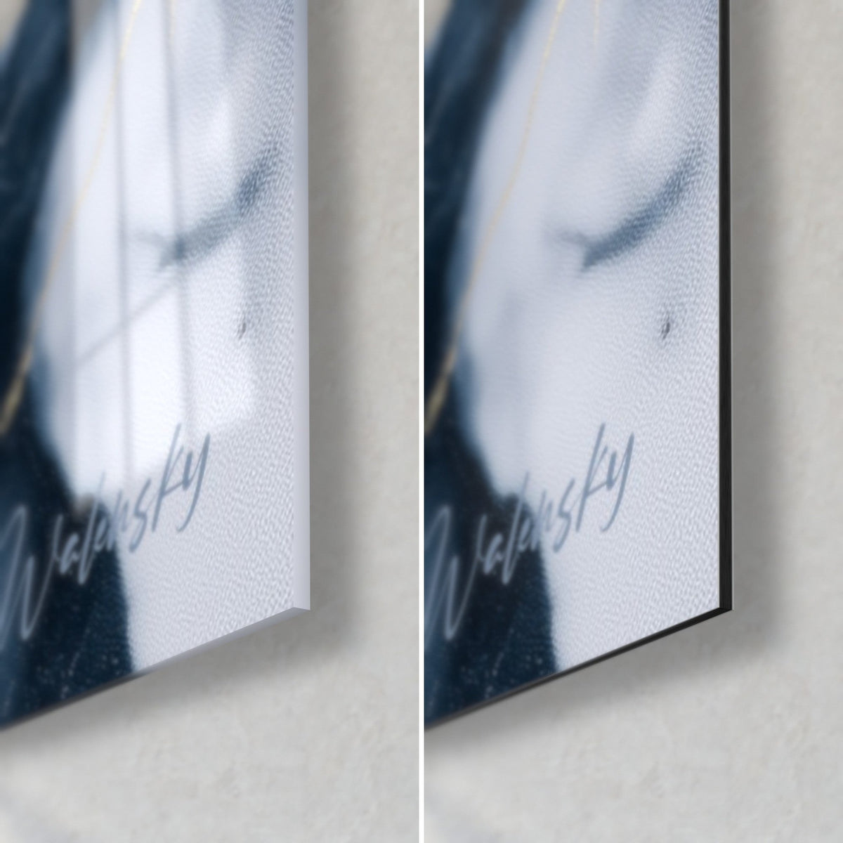 Tableau veines dorées sur marbre blanc et bleu profond, coin bas droit : verre brillant à gauche, Dibond mat, tranche de 3 mm