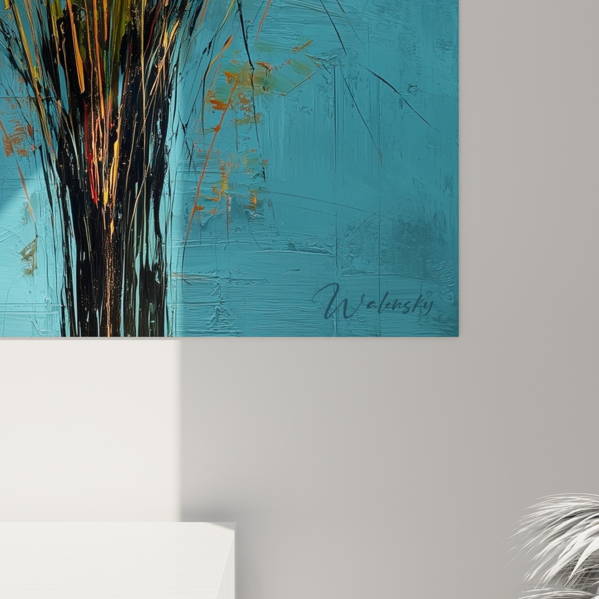 Vue d'ensemble du tableau pampas dans un salon contemporain avec canapé beige - Décoration murale Graminées