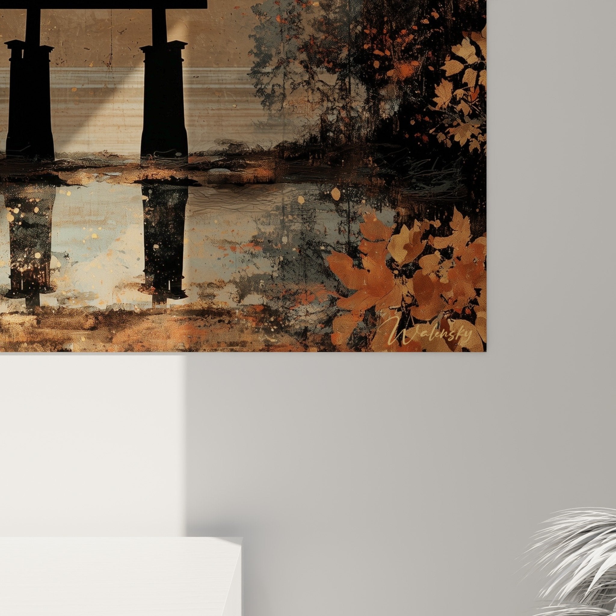 Vue ensemble tableau torii japonais doré intégré dans salon contemporain avec décoration zen