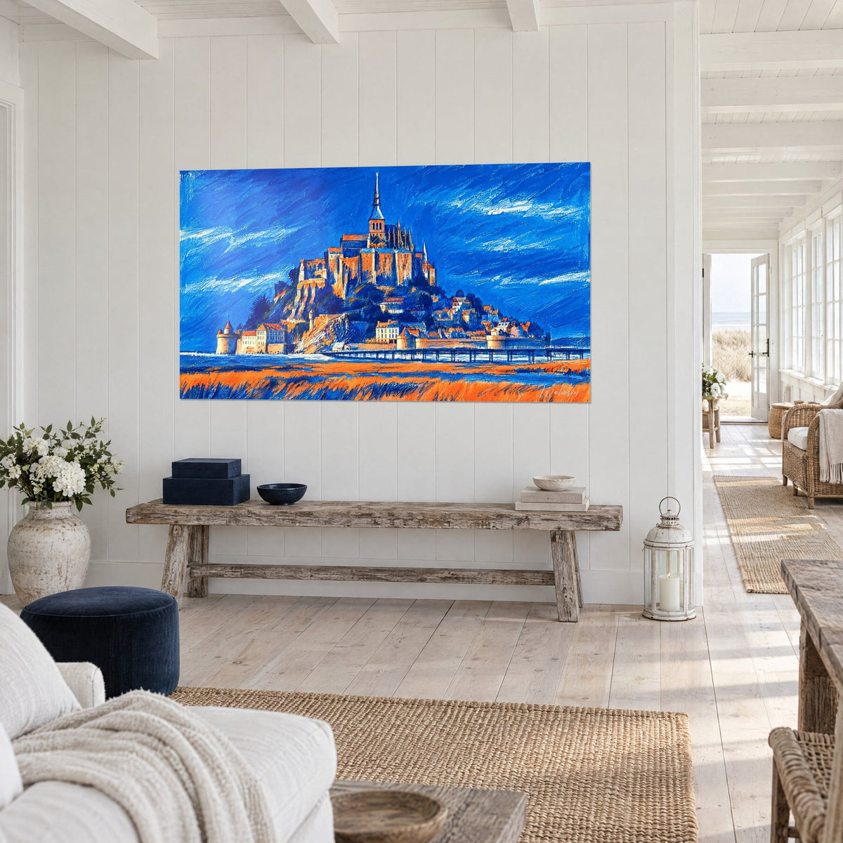 Cuadro Mont-Saint-Michel en pastel, aguja dorada y cielo azul noche con vetas blancas, visto de lado en una casa frente al mar