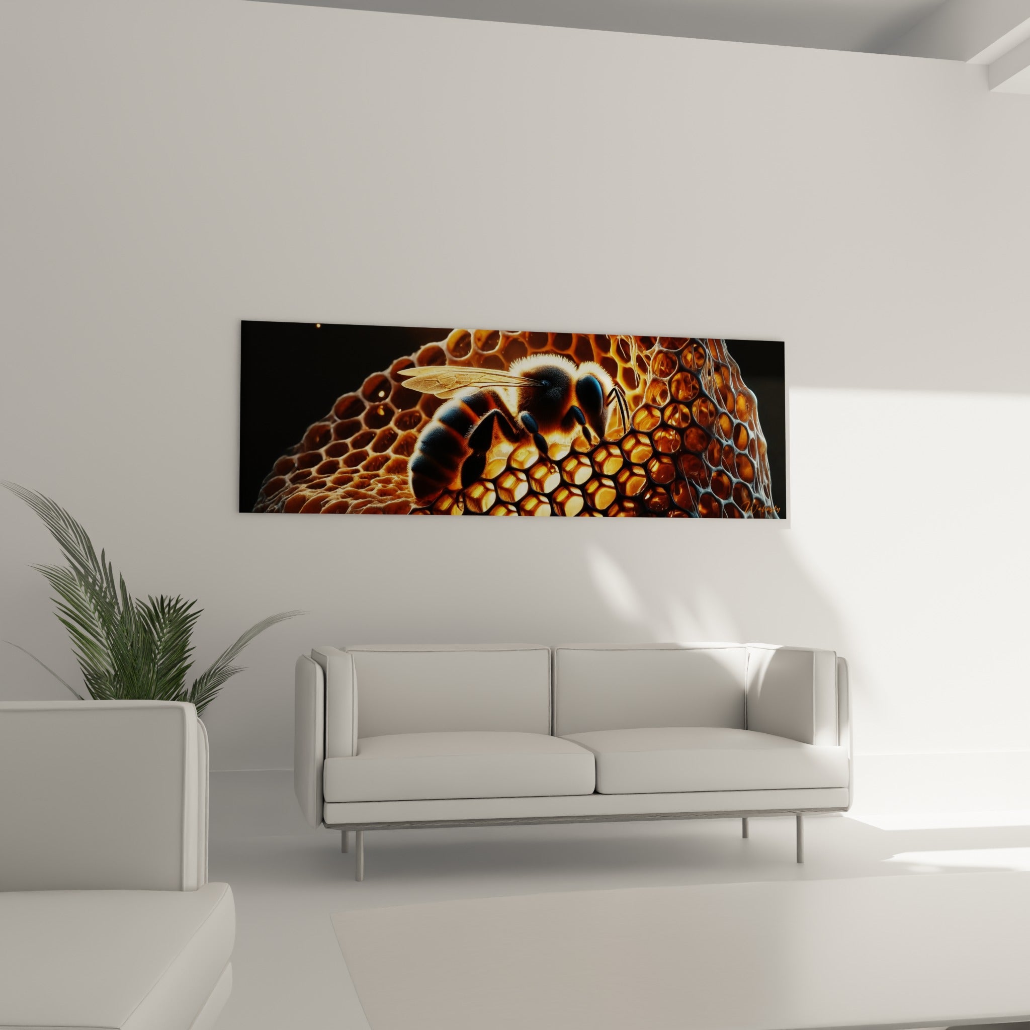 Rayon de miel doré et noir habitant une abeille détaillée au-dessus d'un canapé dans un salon lumineux