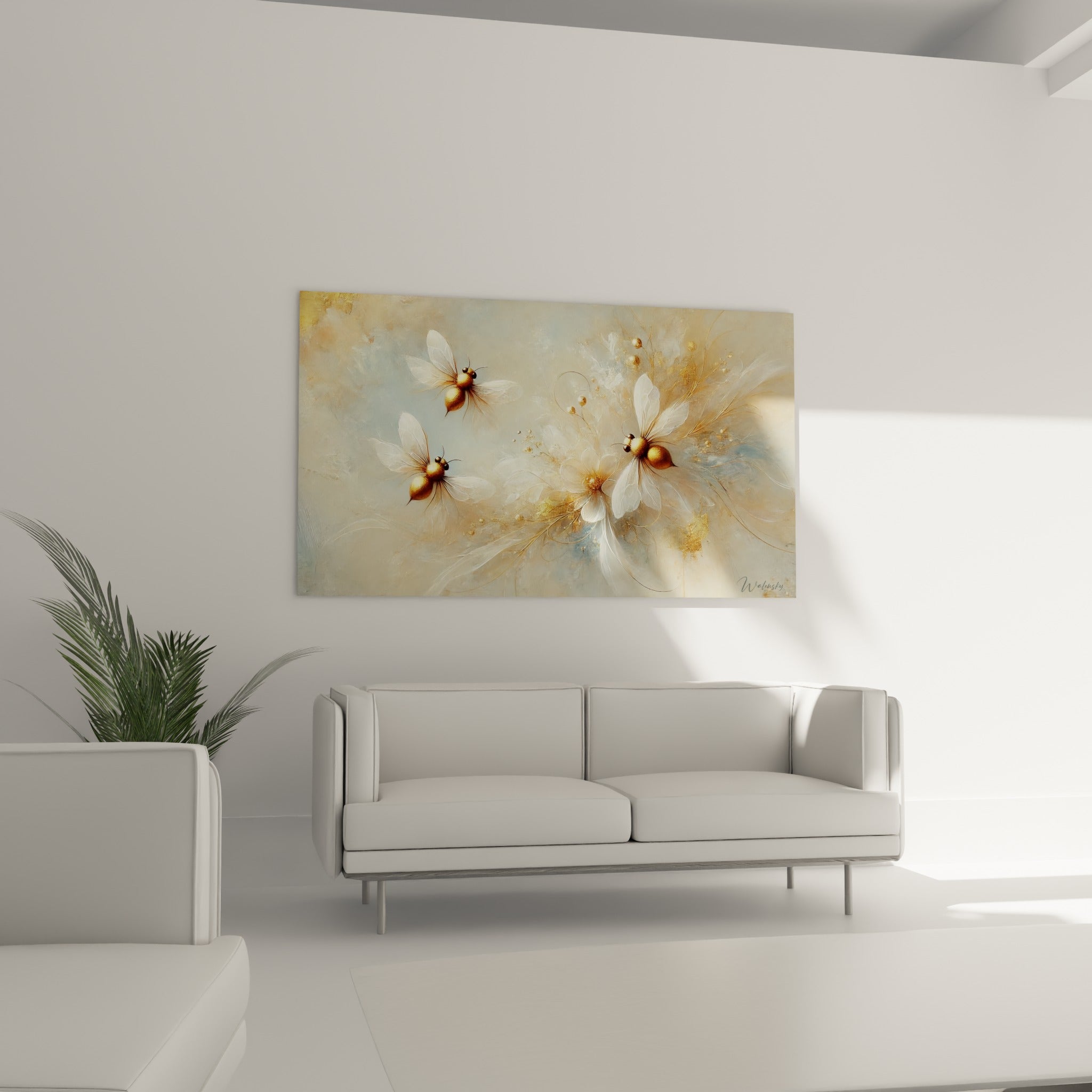 Insectes dorés aux ailes translucides ivoire virevoltant, accrochés au-dessus d'un canapé dans un salon lumineux