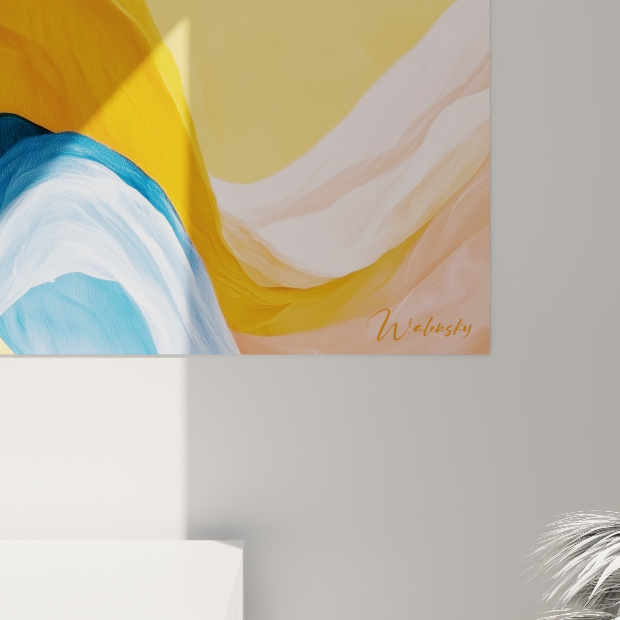 Empâtements épais mêlant jaune doré, bleu marine et rose pâle visibles en gros plan sur la toile