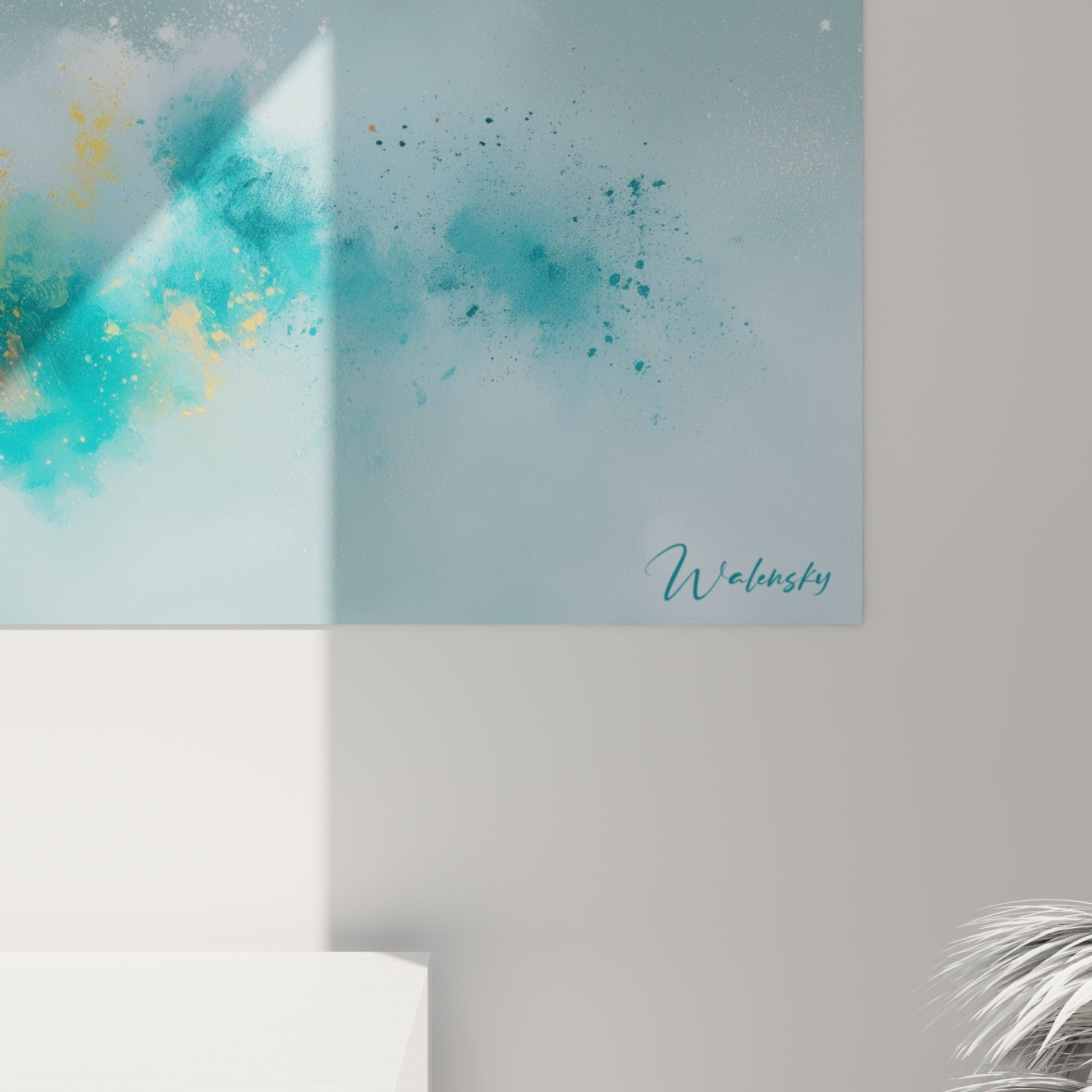 Empâtements et coulures orange, jaune doré et bleu sarcelle visibles de près sur la toile abstraite