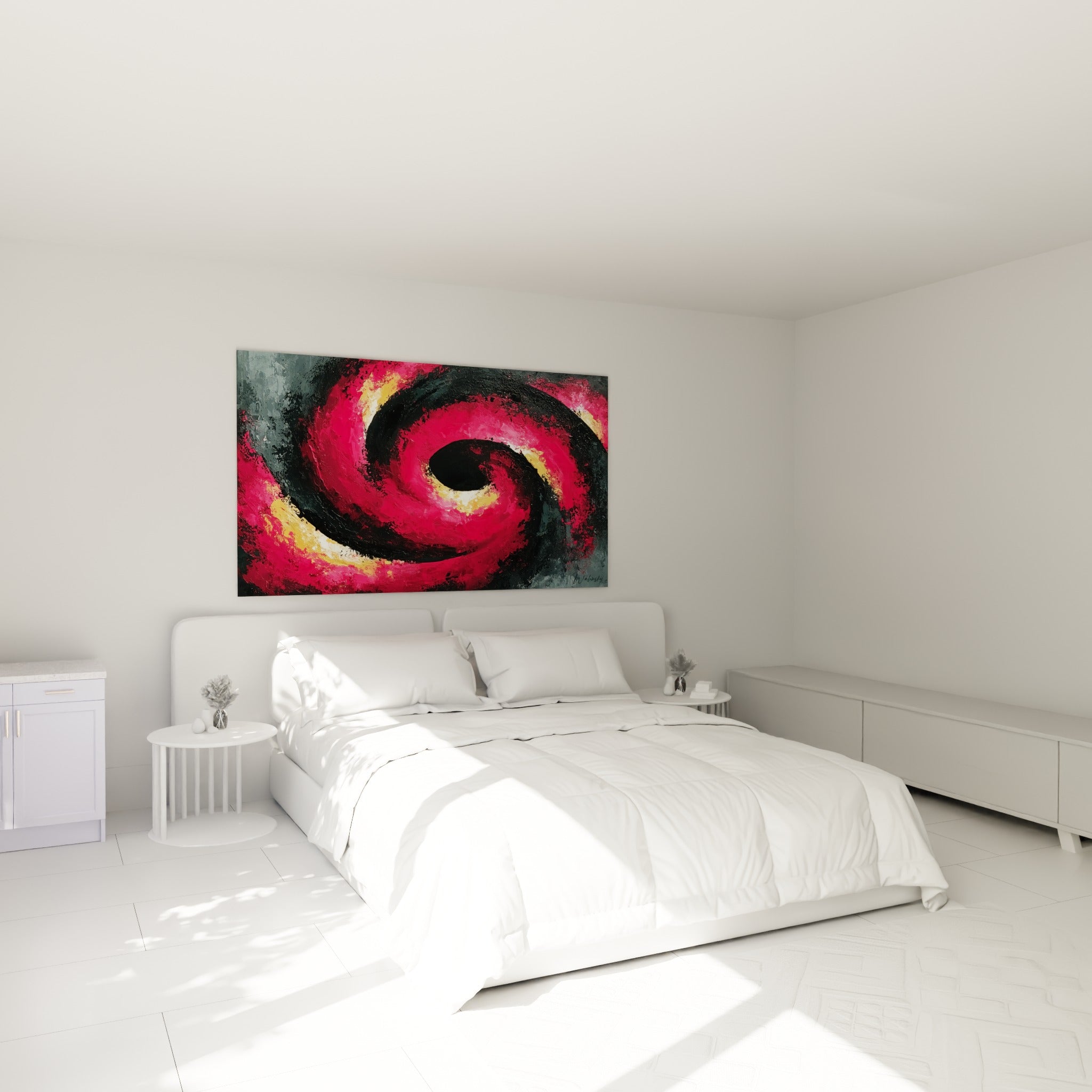 Tourbillon rouge et or à empâtements épais accroché au-dessus d'un lit dans une chambre claire