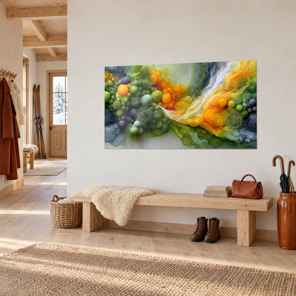 Tableau composition fluide aux boules de brocoli vertes et gouttes orange, vue de trois-quarts, banc en bois, chalet