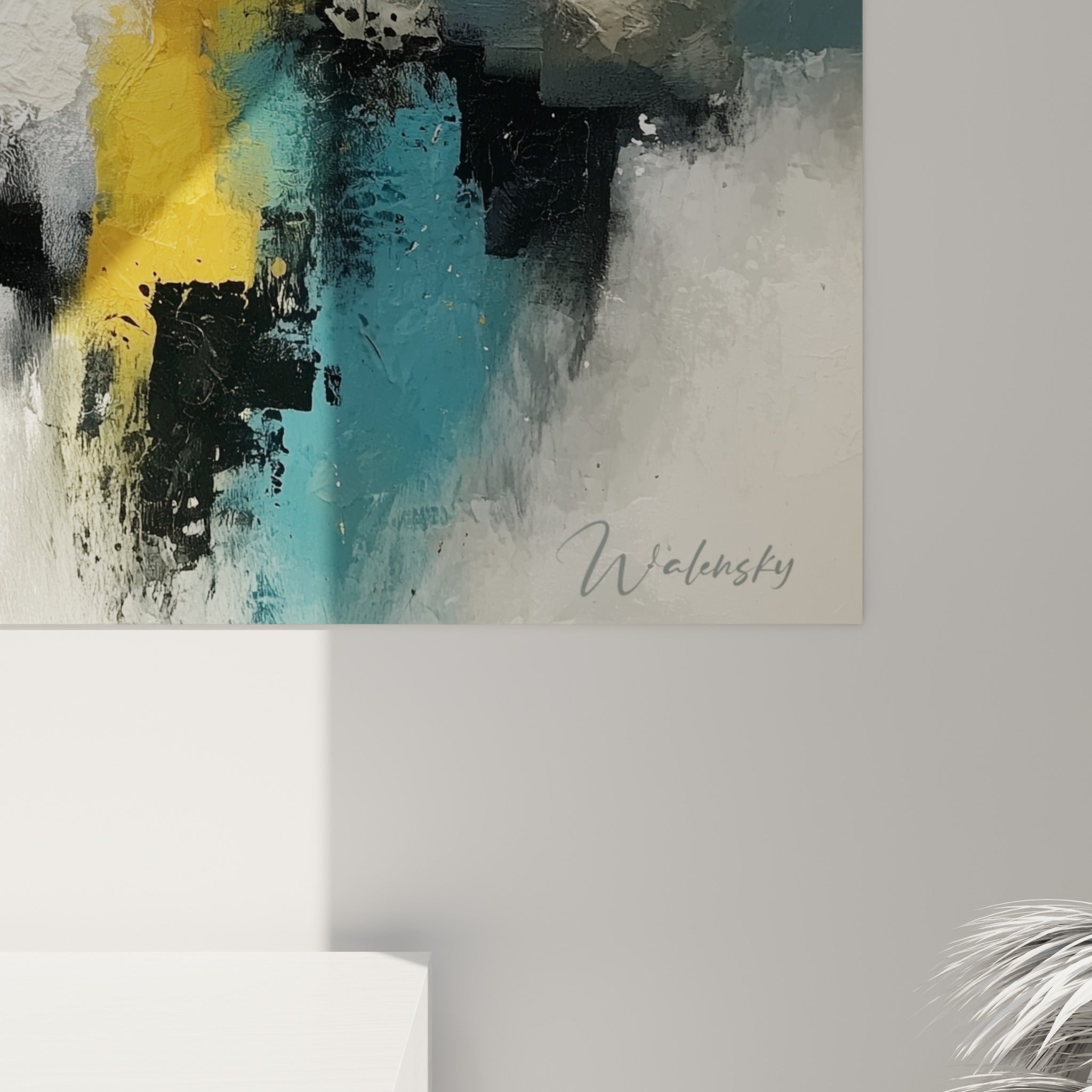 Empâtements épais et coulures noires révèlent la matière de ce tableau abstrait jaune et rose de près