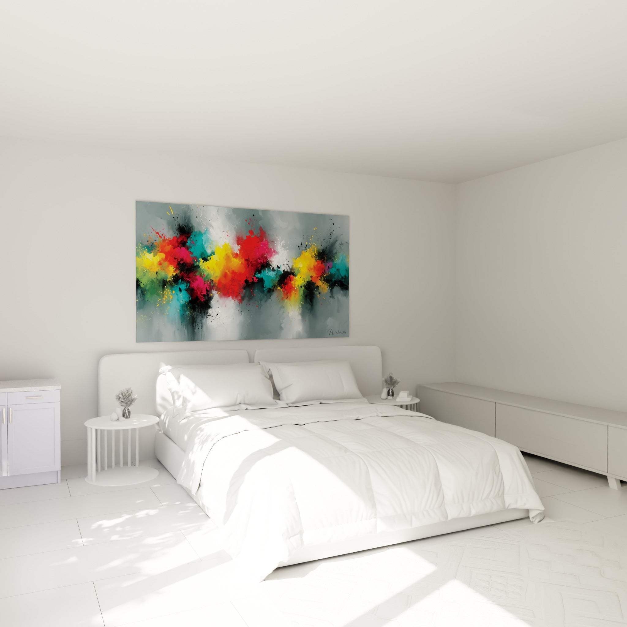 Éclaboussures rouge et jaune de ce tableau abstrait accrochées au-dessus d'un lit dans une chambre claire