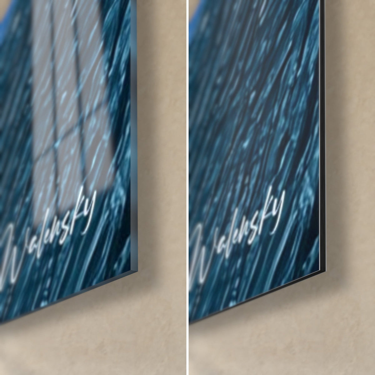 Wall art textured navy blue paint streaks, bottom right corner: glossy acrylic glass on the left, matte Dibond aluminium on the right