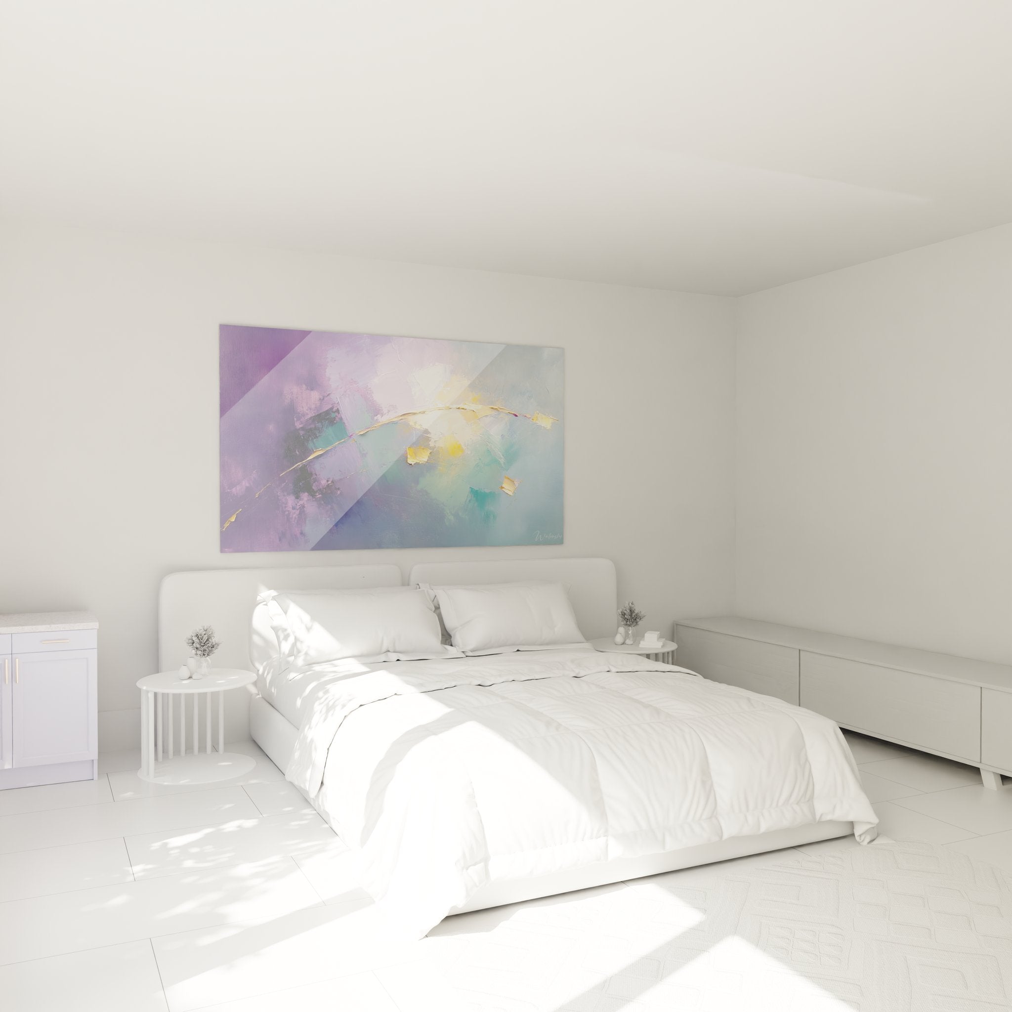 Ambiance chambre avec tableau abstrait violet et or créant une atmosphère apaisante
