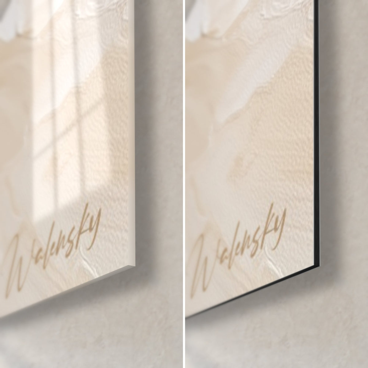 Tableau vagues sinueuses beige et dorées, coin bas droit : verre acrylique brillant aux reflets, Dibond mat noir, tranche de 3 mm