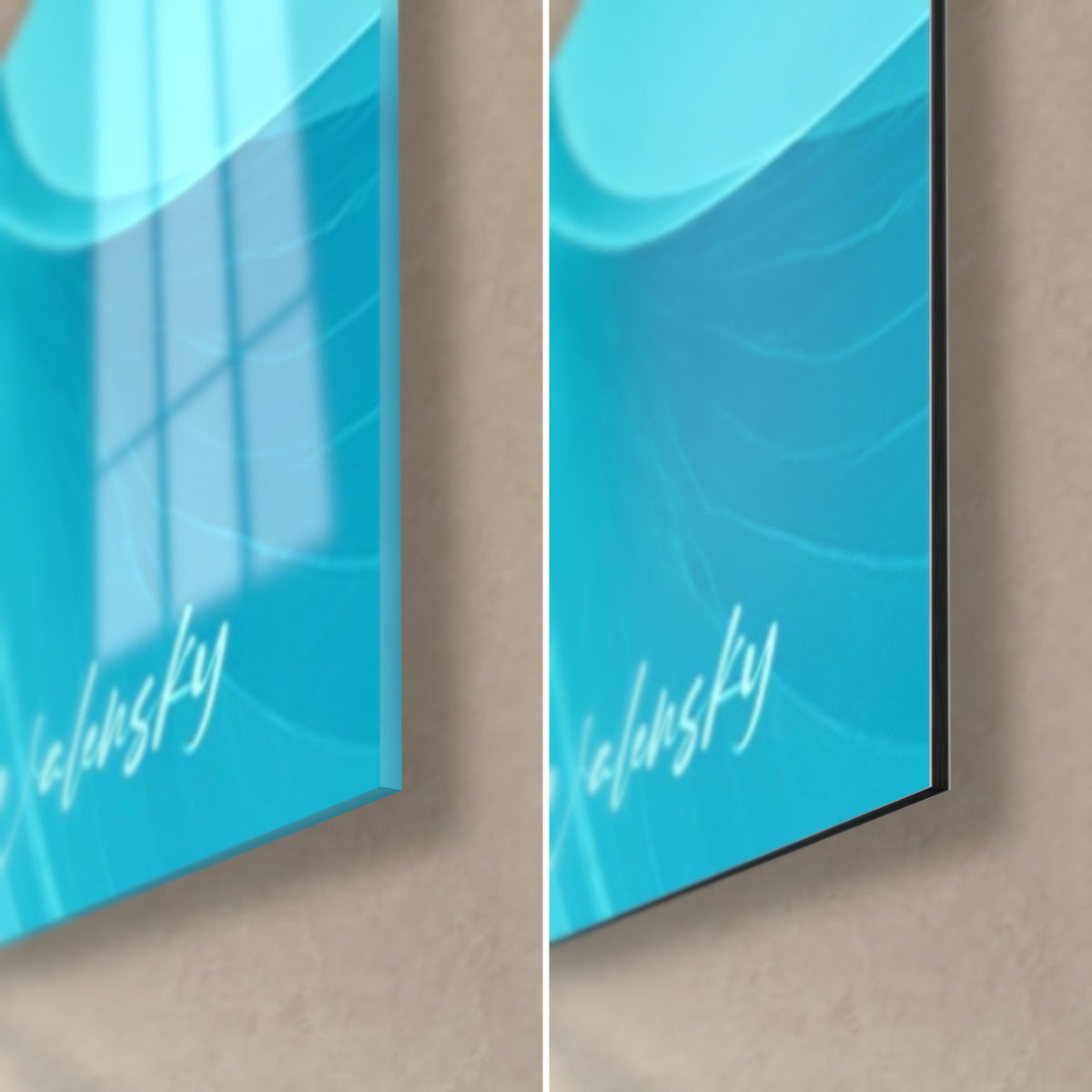 Tableau vagues abstraites turquoise et bleu azur, coin bas droit : verre acrylique brillant à gauche, alu Dibond mat à droite