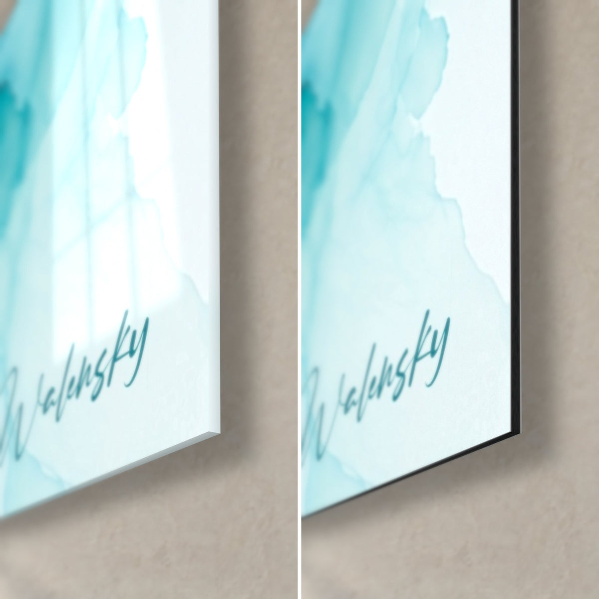 Tableau corolles abstraites turquoise et blanc, coin bas droit : verre acrylique brillant à reflets, alu Dibond noir mat, tranche 3 mm