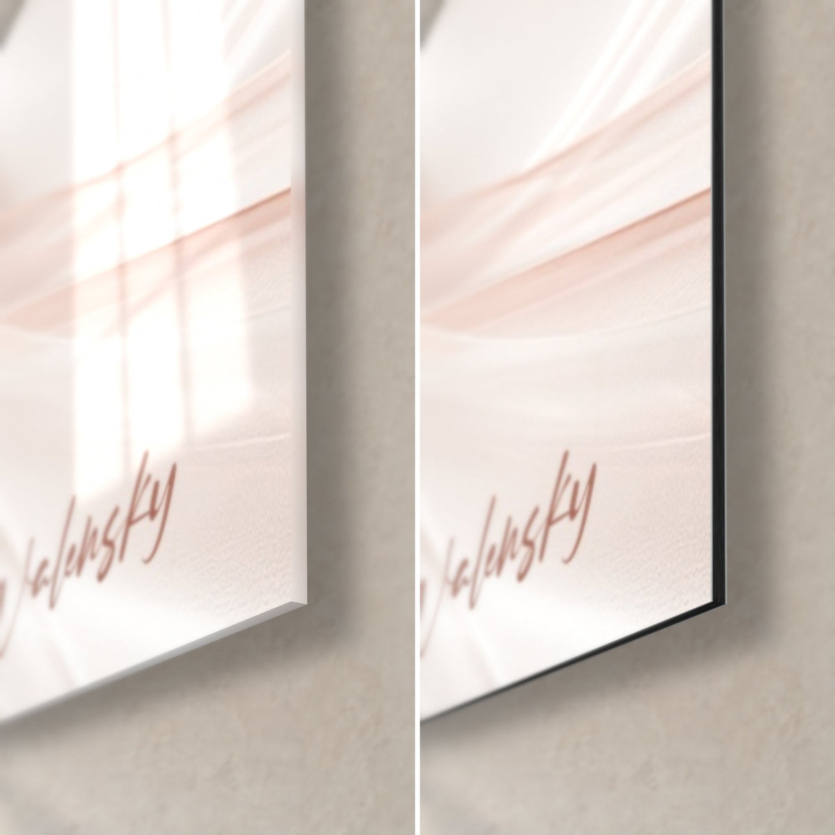 Tableau ondes soyeuses rose pâle et blanc, coin bas droit : verre acrylique brillant, alu Dibond mat noir, tranche 3 mm