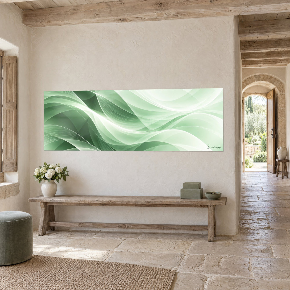 Schilderij transparante golven in saliegroen en wit die panoramisch golven, gepleisterde muur van een zonnig stenen huis