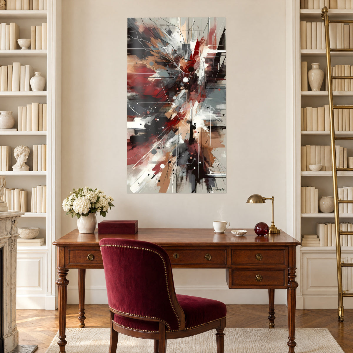Abstract schilderij met grote vlakken dieprood, leisteengrijs en zand, boven een houten bureau tussen twee boekenkasten