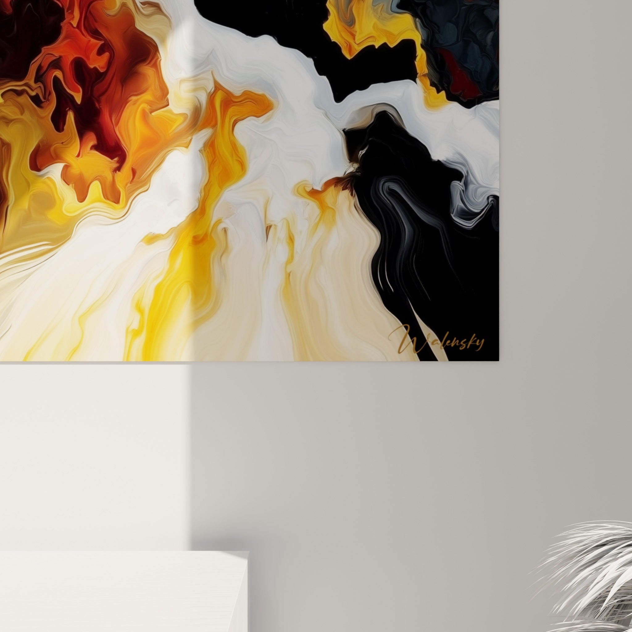 Empâtements orange et coulures blanches sur fond noir, matière dense révélant le grain de la peinture abstraite