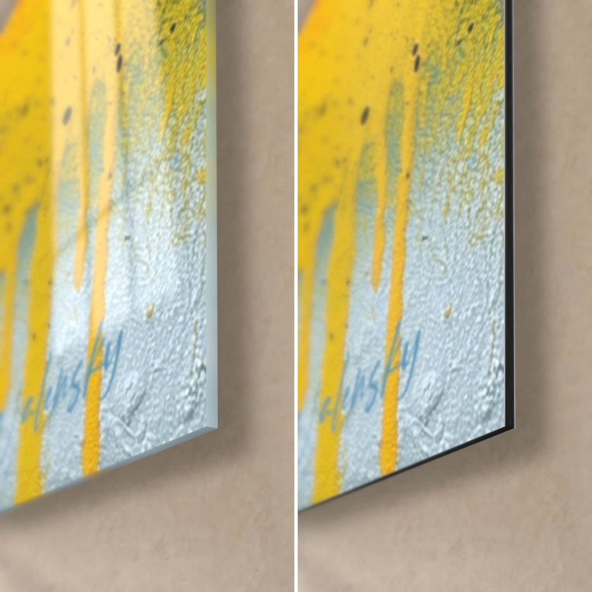 Tableau coulures de peinture jaune vif sur fond gris bleuté, coin bas droit, verre brillant à gauche, Dibond mat et tranche à droite