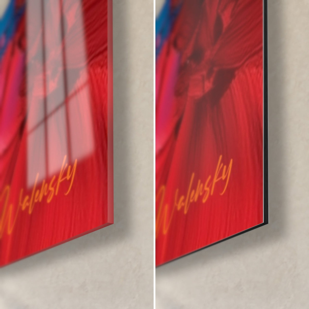 Quadro con petali di pittura rosso carminio, firma Walensky dorata, angolo in basso a destra in vetro acrilico lucido e Dibond opaco