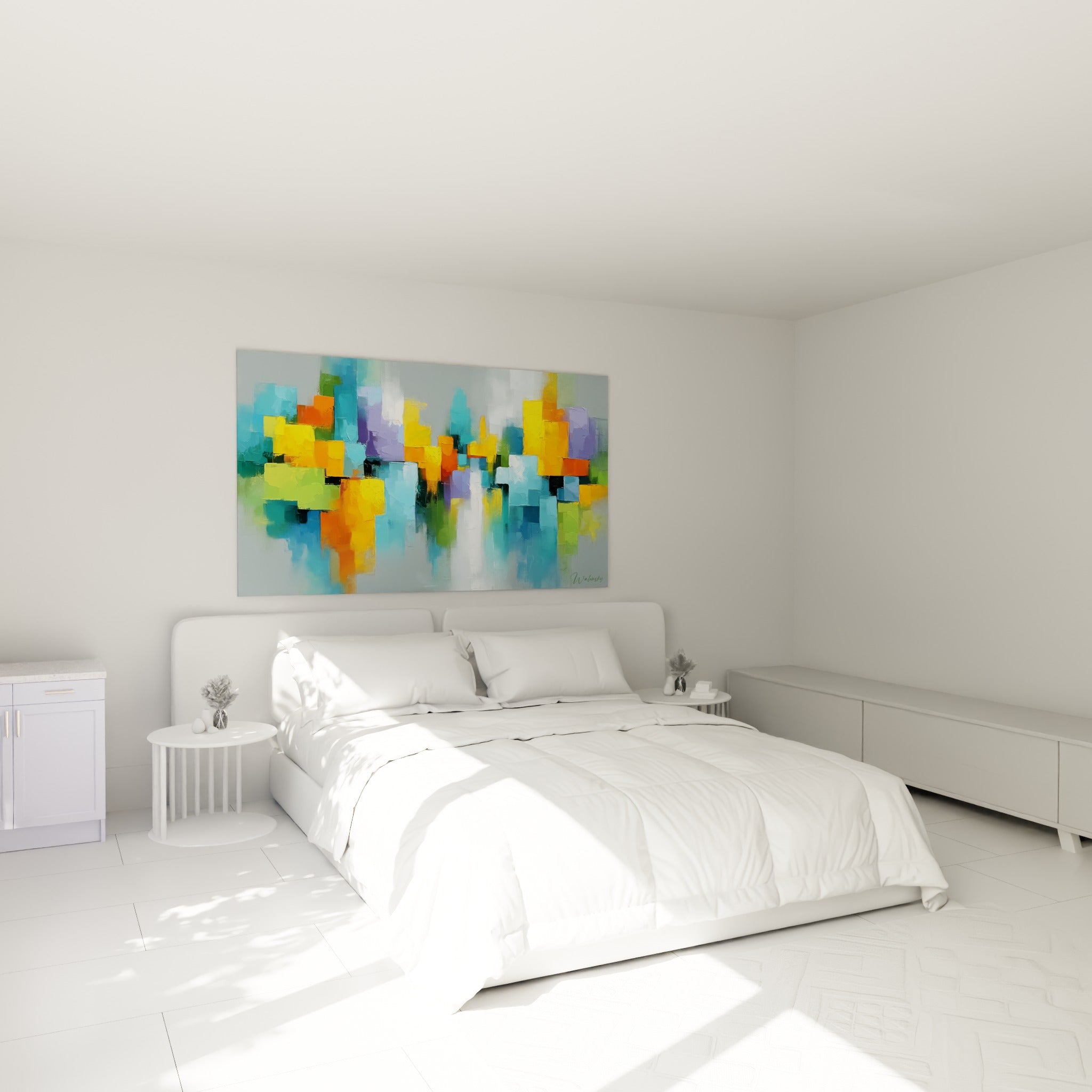 Blocs colorés turquoise et orange évoquant une skyline, accrochés au-dessus d'un lit dans une chambre claire