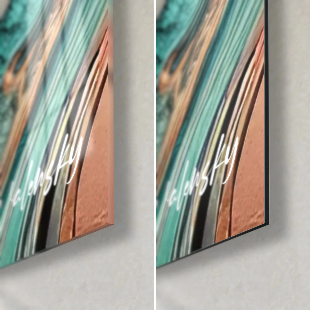 Tableau remous turquoise et cuivre, coin bas droit : verre brillant à gauche, alu Dibond mat à droite, tranche noire