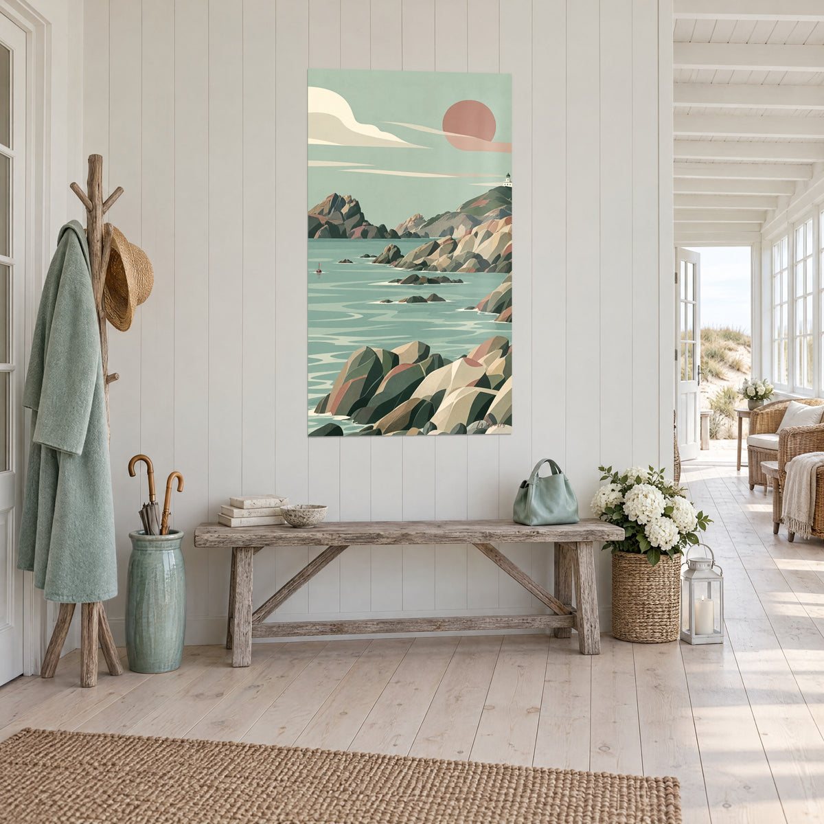 Quadro calette di Ajaccio in campiture salvia e rosa cipria, minuscolo faro sulla cresta, consolle in legno e sentiero chiaro