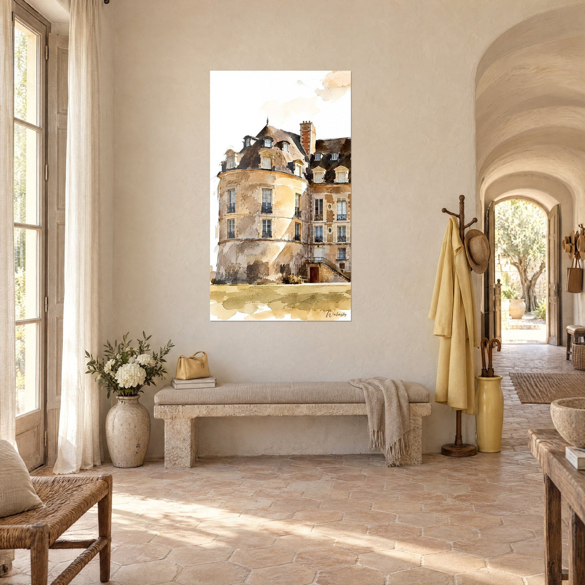 Quadro di maniero con pietre color sabbia macchiate di marrone, camino in mattoni rossi e finestre con piccoli balconi, vista di tre quarti in un ingresso provenzale