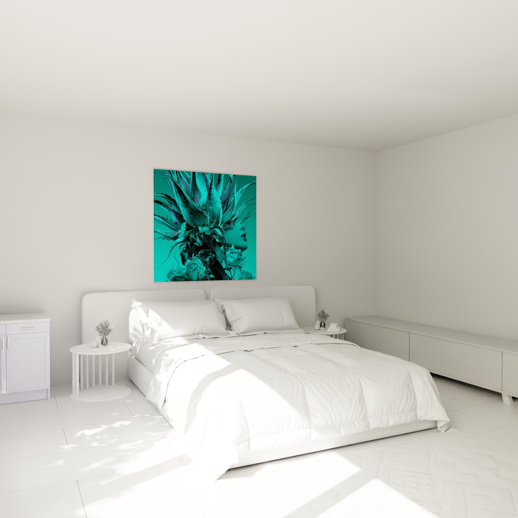 Feuilles d'aloe vera turquoise et visage sculpté anthracite, accrochés au-dessus d'un lit dans une chambre claire