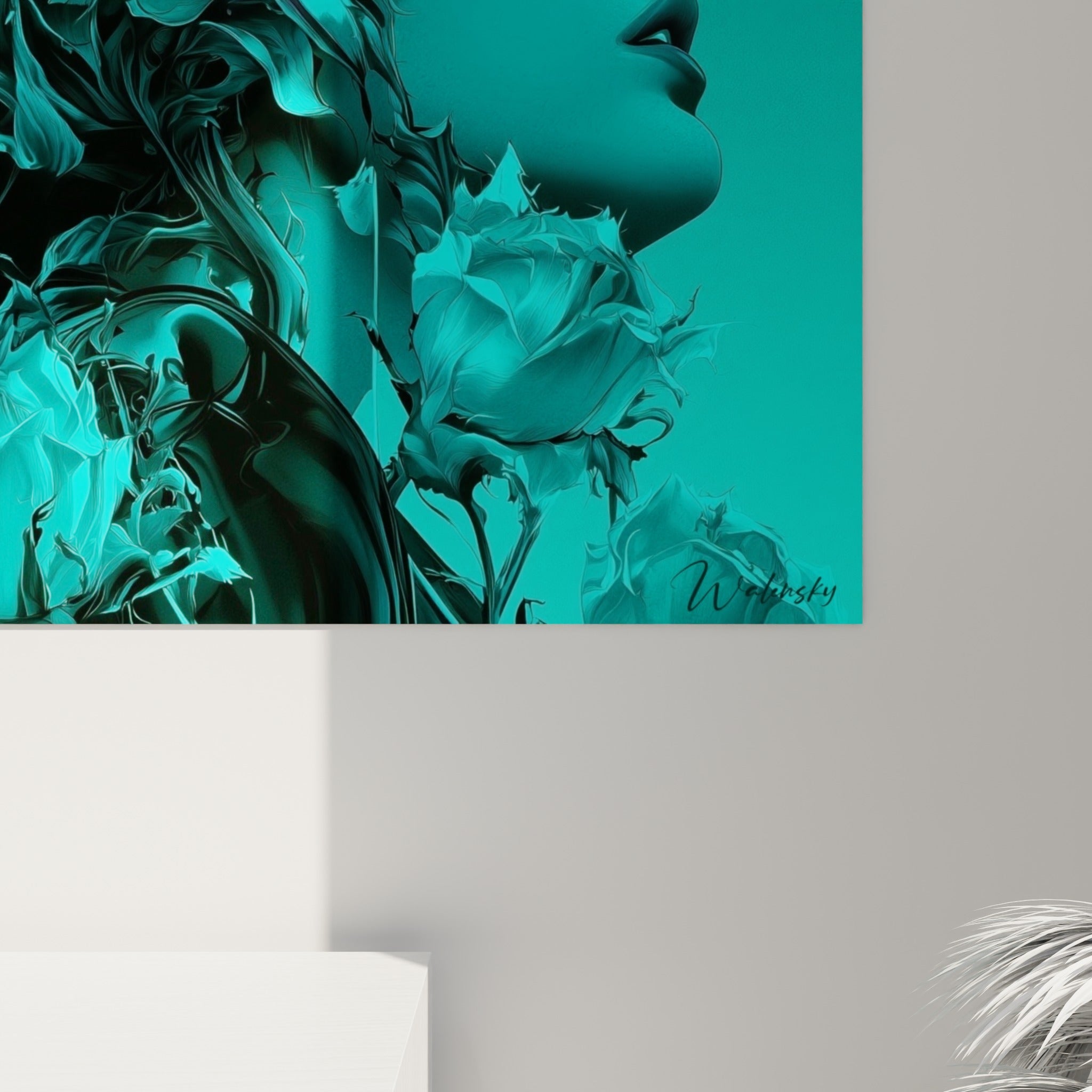 Empâtements turquoise et reflets anthracite sur les feuilles pointues de cette œuvre aloe vera accrochée au mur