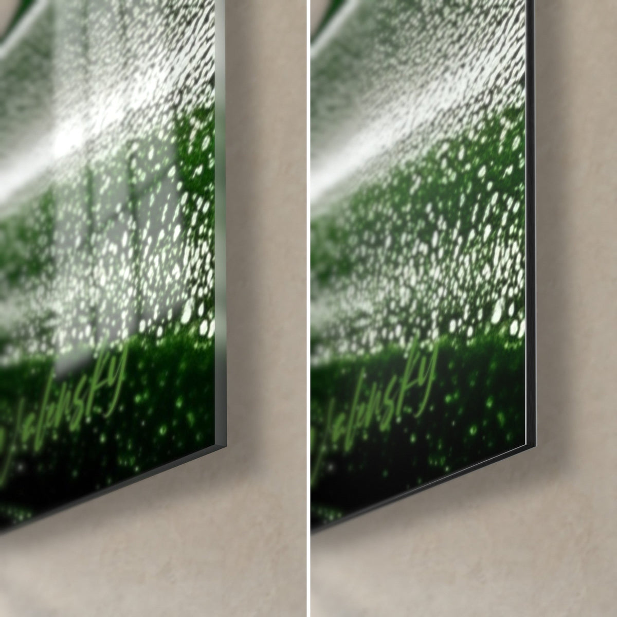 Wall art of aloe vera with glossy droplets, bottom right corner: deep green acrylic glass with white highlights, matte Dibond and 3 mm edge