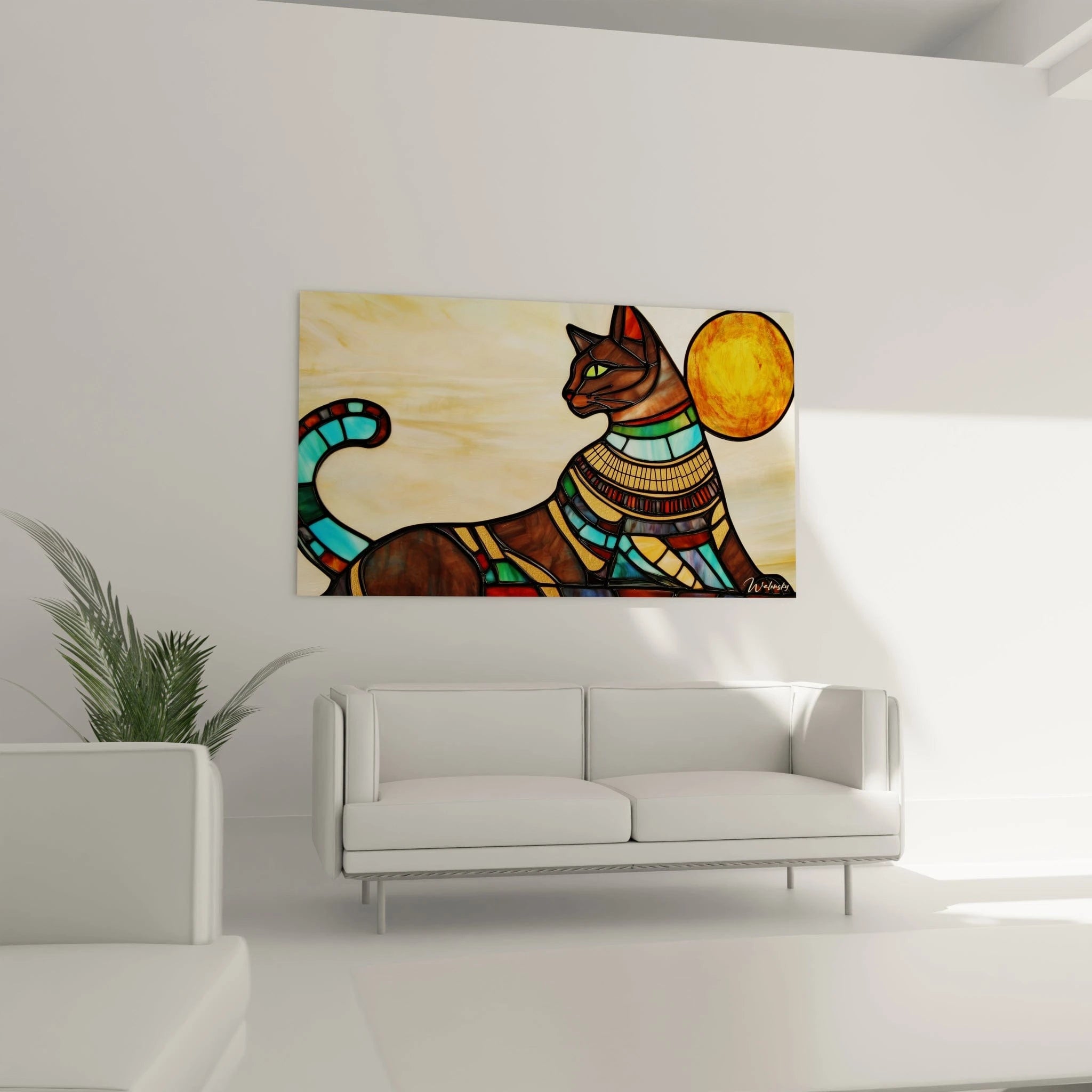 Un tableau vitraux détaillant un chat divinisé inspiré de Bastet, déesse égyptienne, avec ornements hiératiques turquoise et dorés, ligne de contour noir définissant chaque segment coloré, et disque solaire orangé symbolisant Ra, le tout sur un fond aux teintes beige clair.
