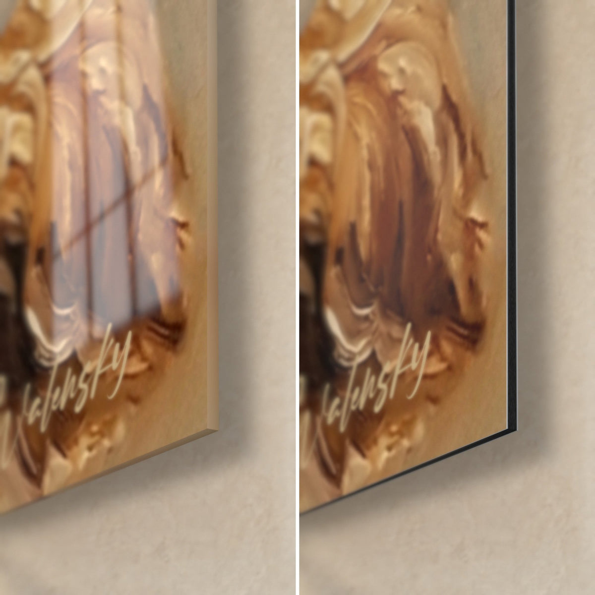 Schilderij van een gouden spaniël, rechtsonder: karamelbruine penseelstreken en handtekening, glanzend glas links, matte Dibond rechts