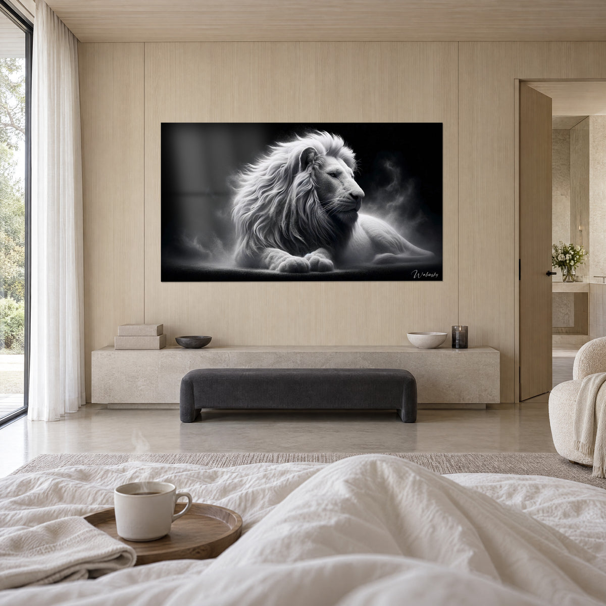 Cuadro felino majestuoso de patas pálidas y humo blanco sobre fondo negro, encima de una cama en un dormitorio claro