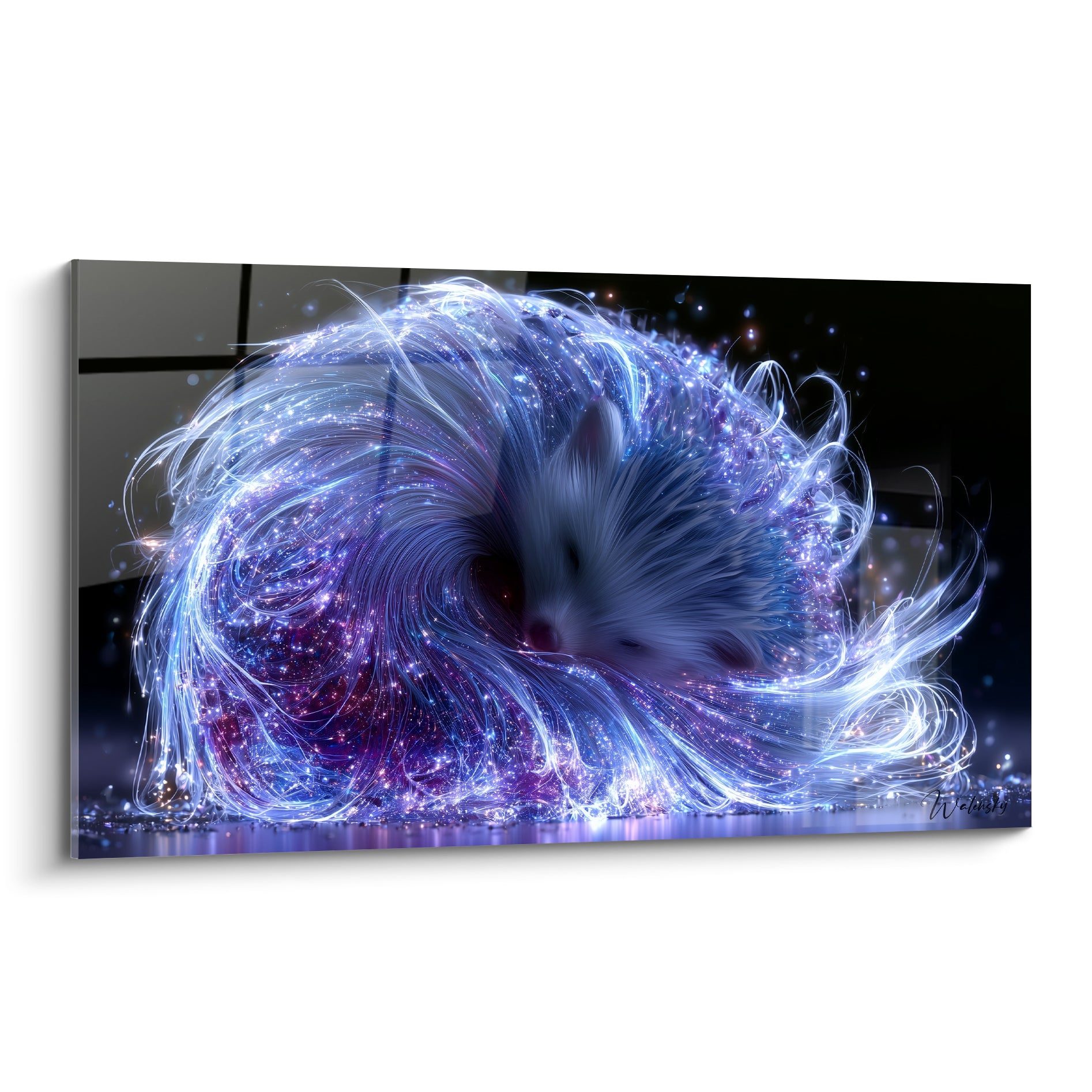 Renard endormi entouré de filaments bleu électrique et violet, pelage clair sur fond anthracite