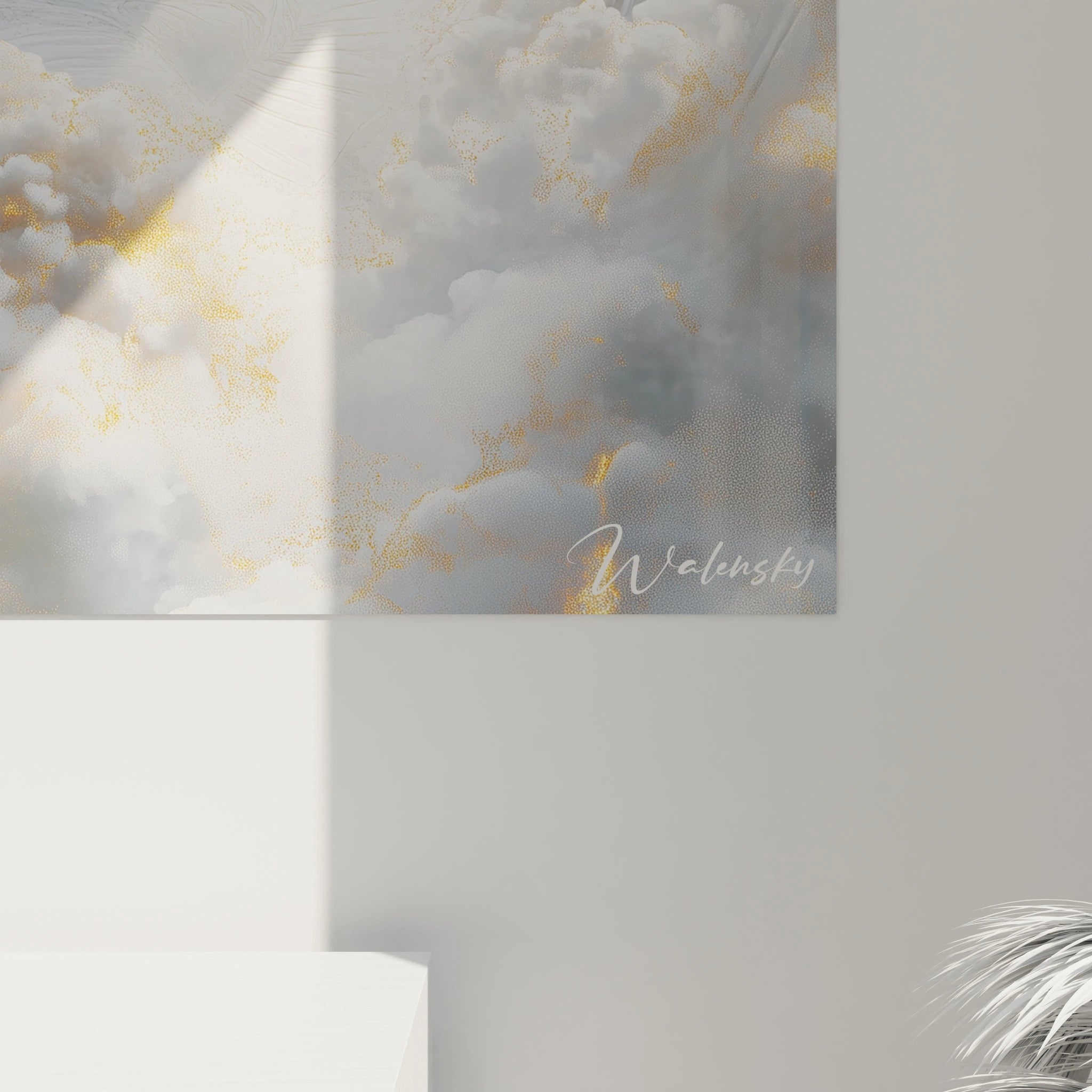 Un tableau Apollon figurant une tête et un buste d'inspiration grecque en blanc marmoréen. La composition céleste intègre des nuages vaporeux gris, des rayons dorés et une auréole solaire ornementale, créant une atmosphère divine.
