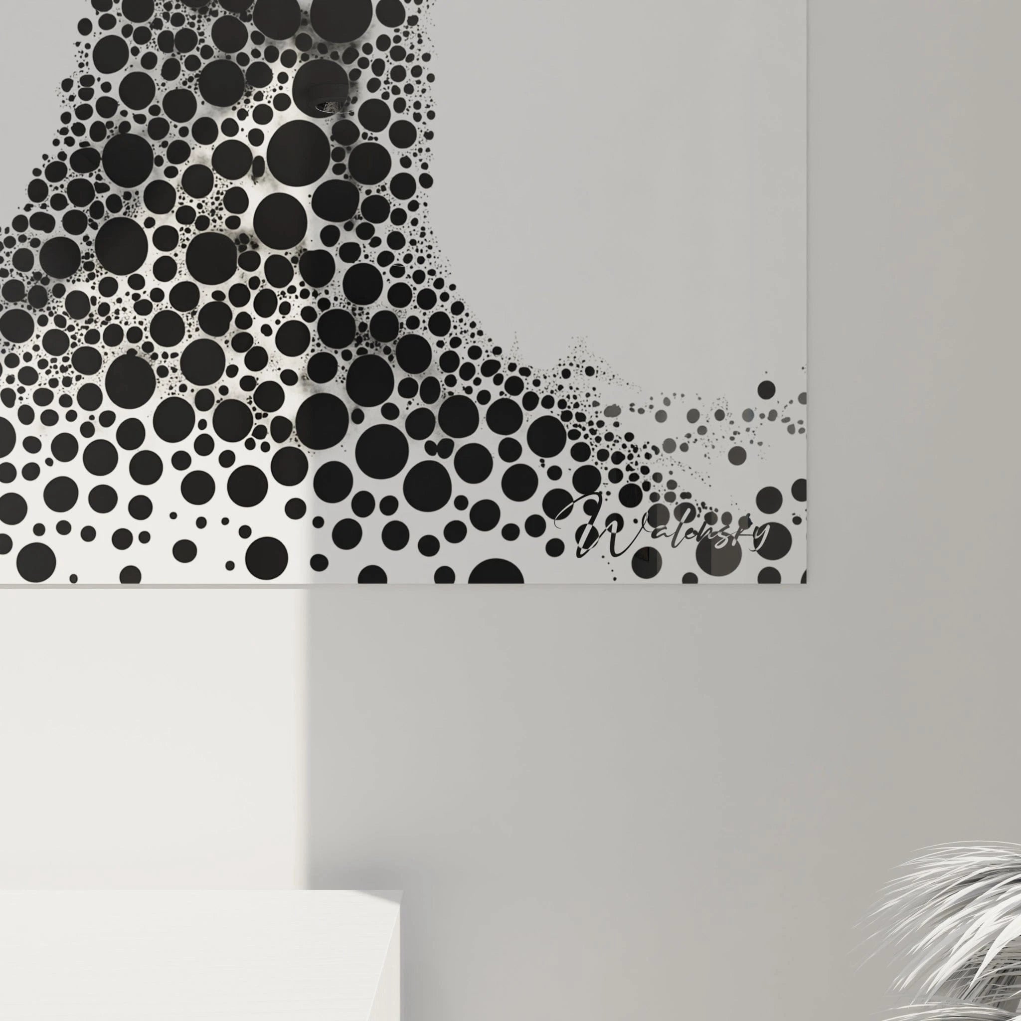 Tableau tacheté noir et blanc de Walensky avec des cercles en dégradé sur fond clair