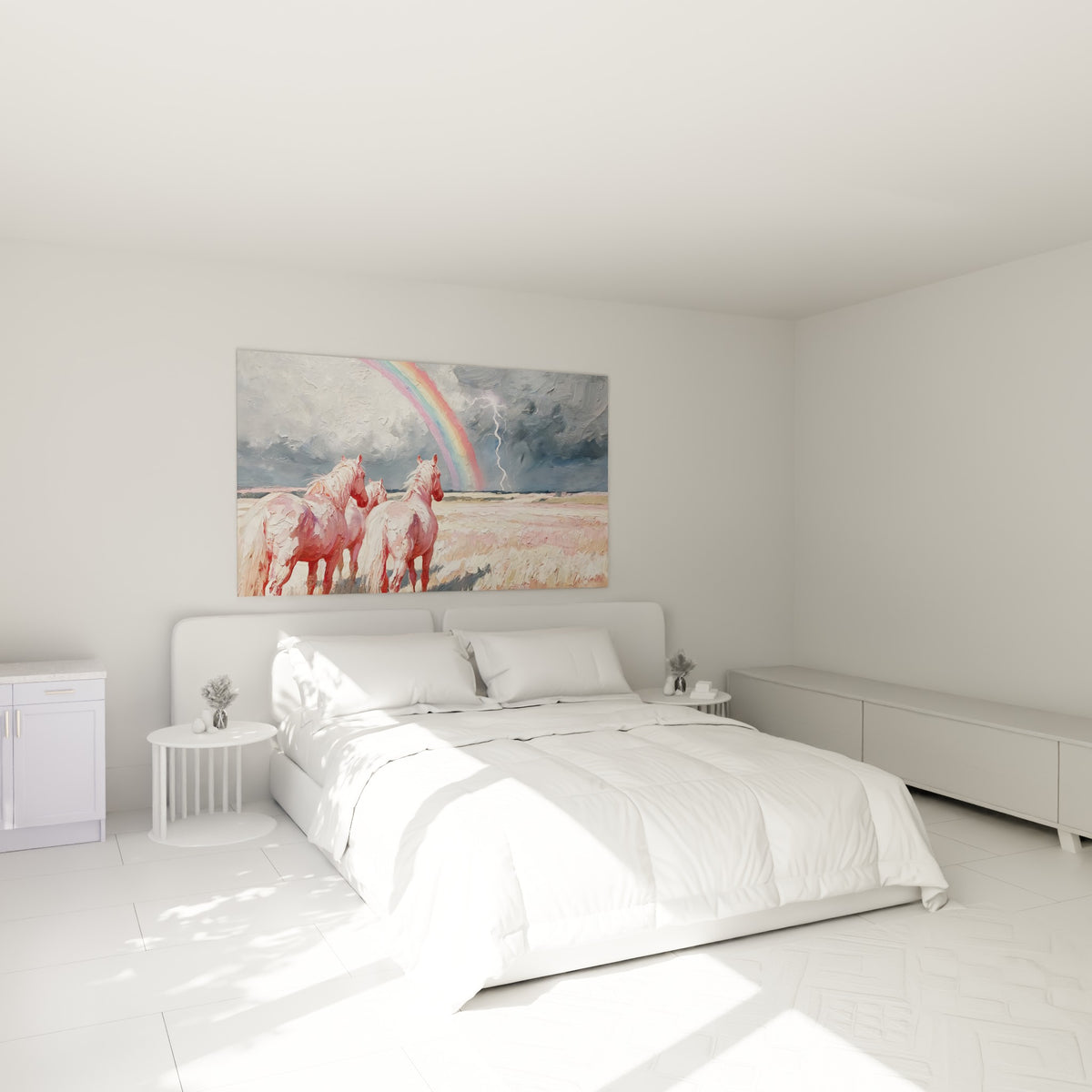 Silhouettes équestres roses sous arc-en-ciel, accrochées au-dessus d'un lit dans une chambre claire