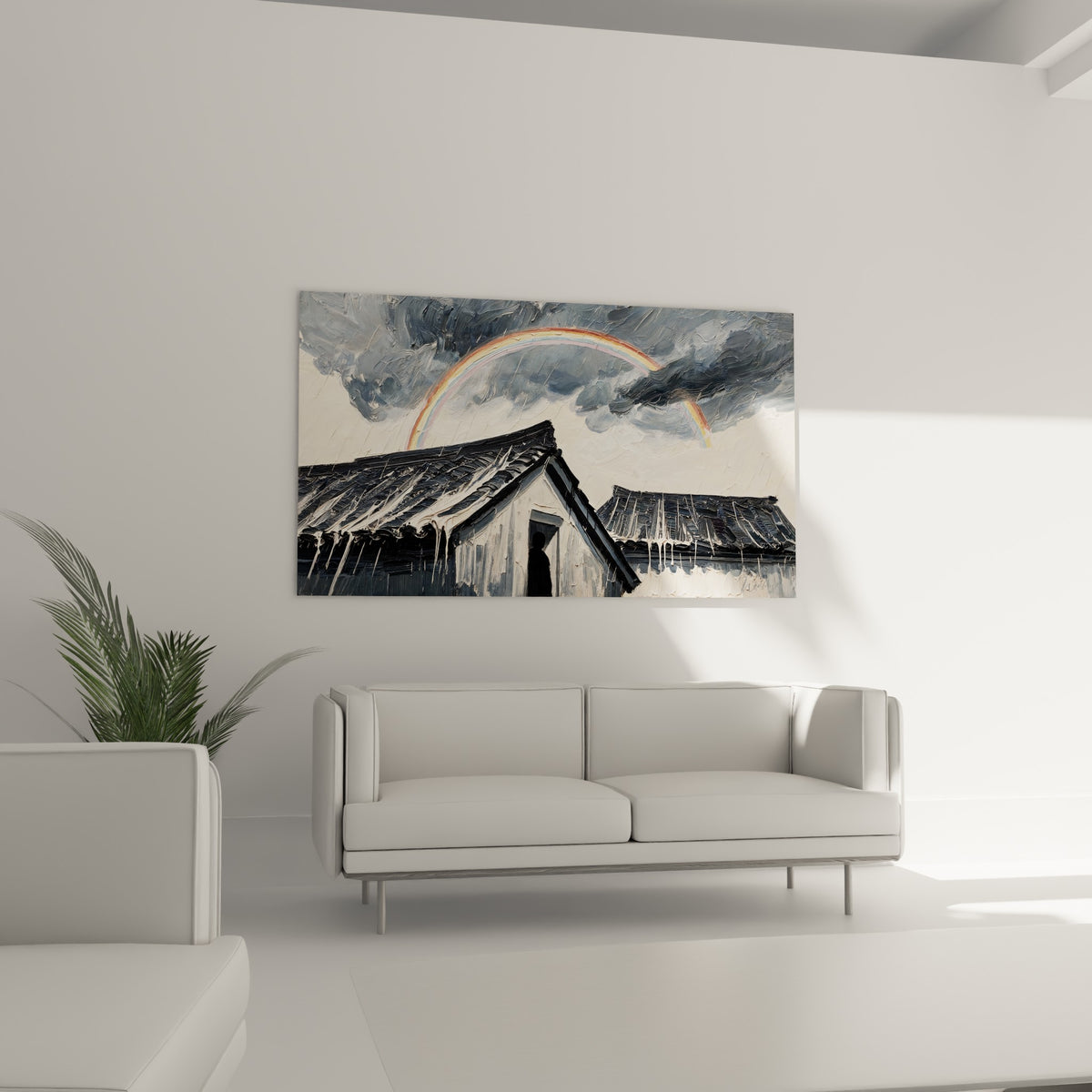 Arc-en-ciel rose et jaune traversant un ciel gris orageux, tableau au-dessus d'un canapé dans un salon lumineux