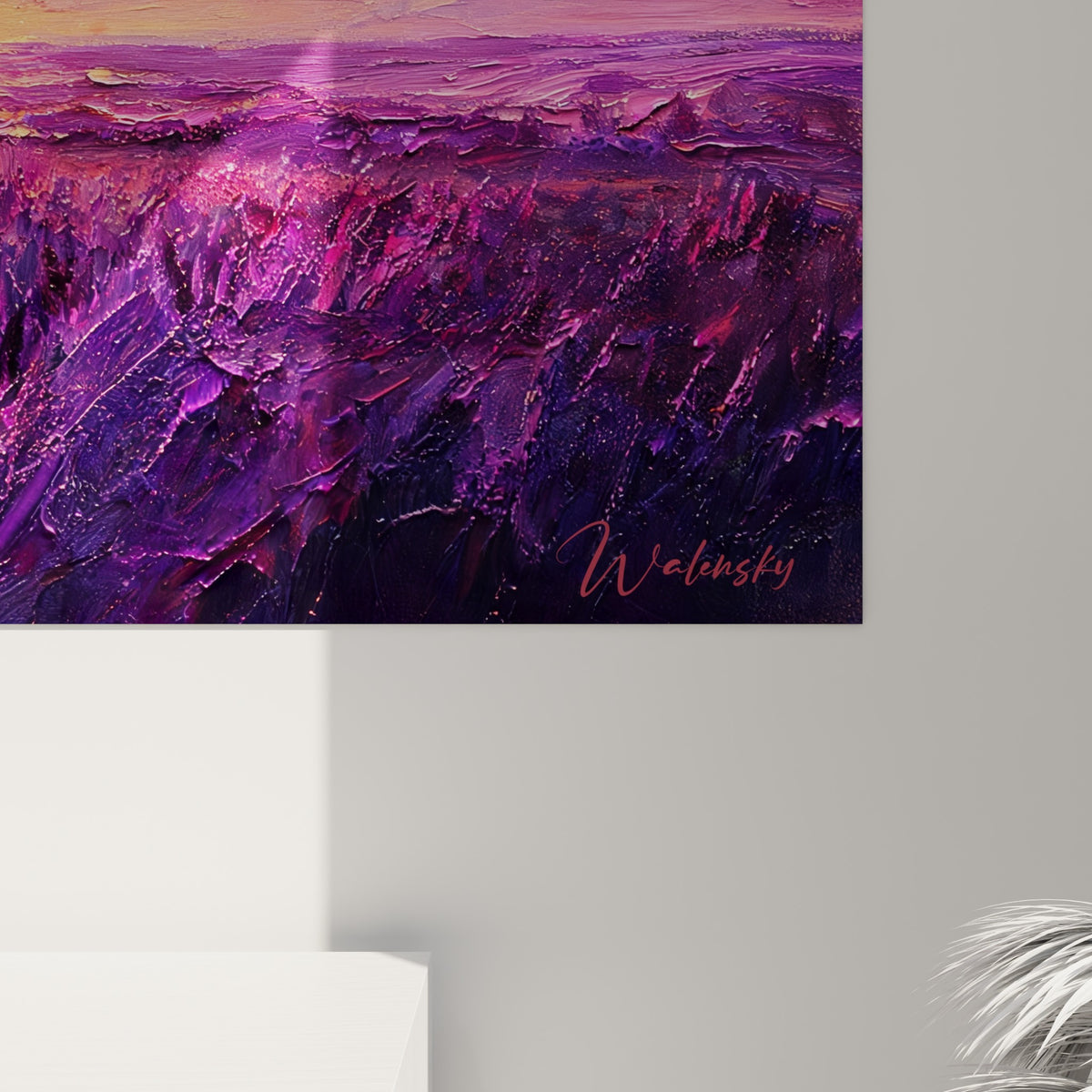 Empâtements épais de violet, magenta et doré révélant la texture picturale de l'arc-en-ciel et des nuages