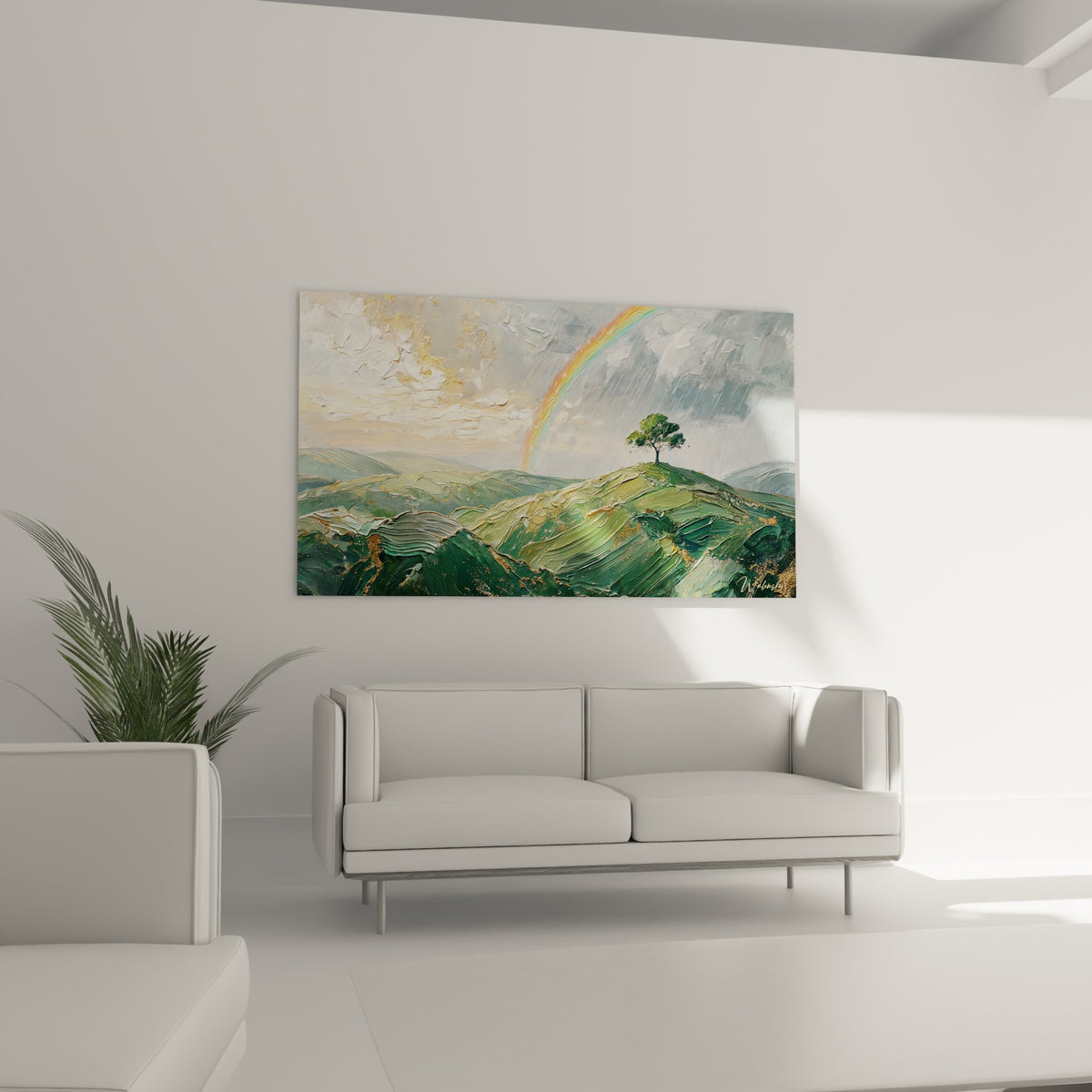 Paysage vallonné vert émeraude traversé par un arc-en-ciel, au-dessus d'un canapé dans un salon lumineux
