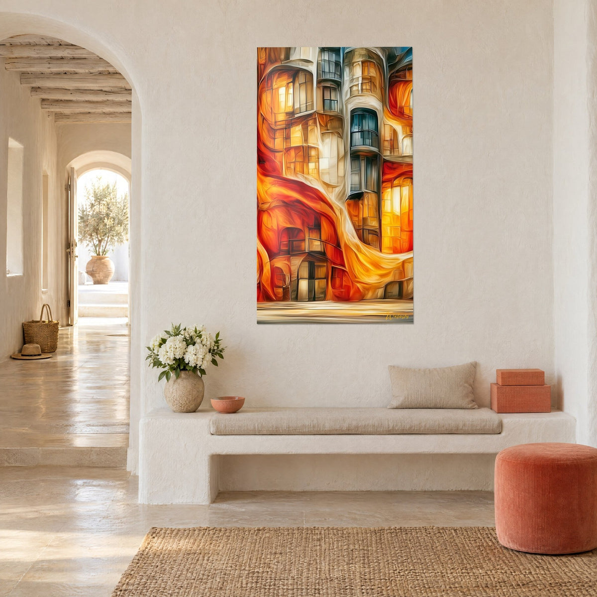 Tableau immeuble fondu en voiles drapés orange brûlé et ivoire, fenêtres incurvées, accroché dans un salon méditerranéen
