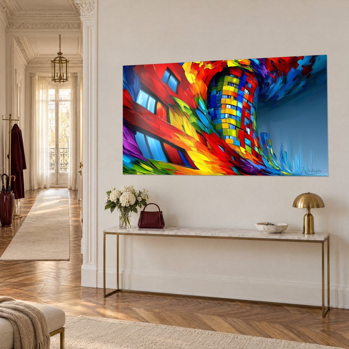 Tableau tour vitrée spiralée aux carreaux bleus et orange, façade rouge ondulante, sur un mur crème au-dessus d'une console dorée