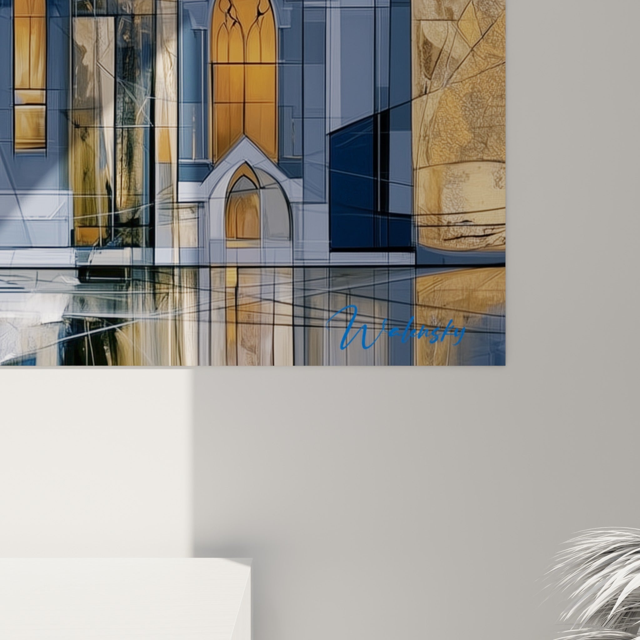 Détail des traits noirs et facettes dorées d'une cathédrale bleu marine, grain et matière visibles de près